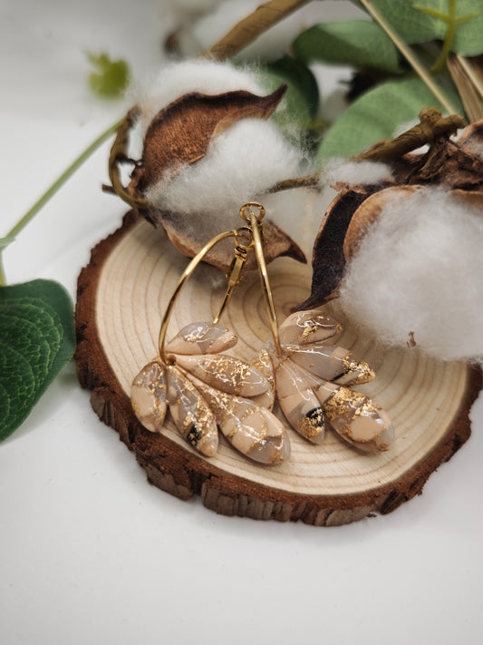 Boucles d'Oreille Feuilles Beige Or - Créoles Acier Inoxydable Artisanales