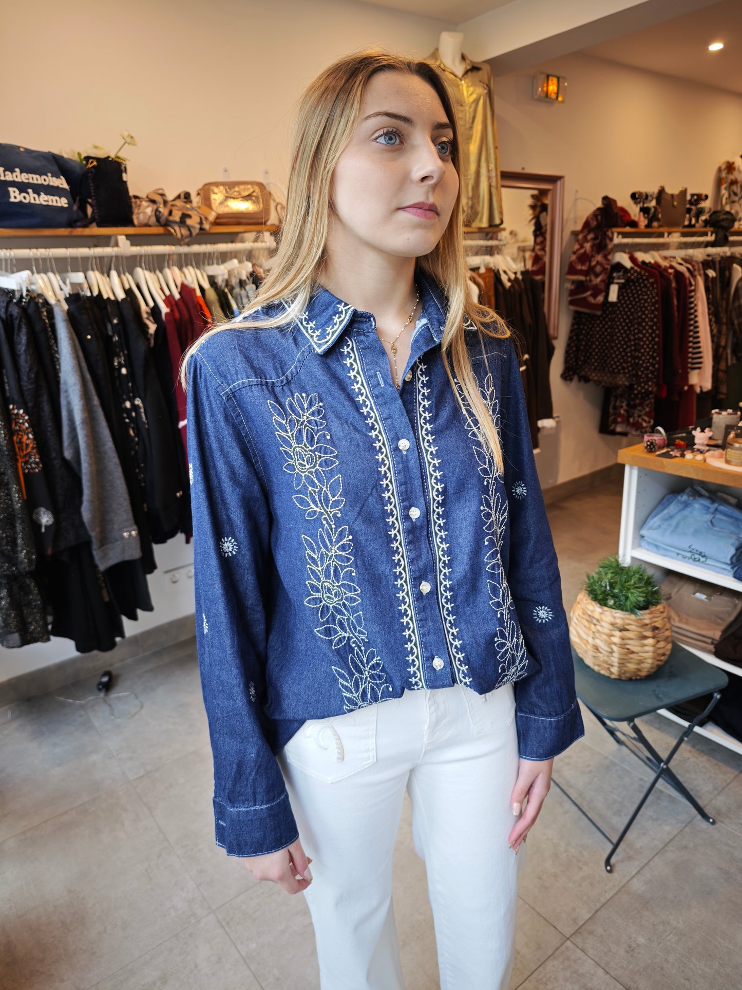 Chemise jean brodée