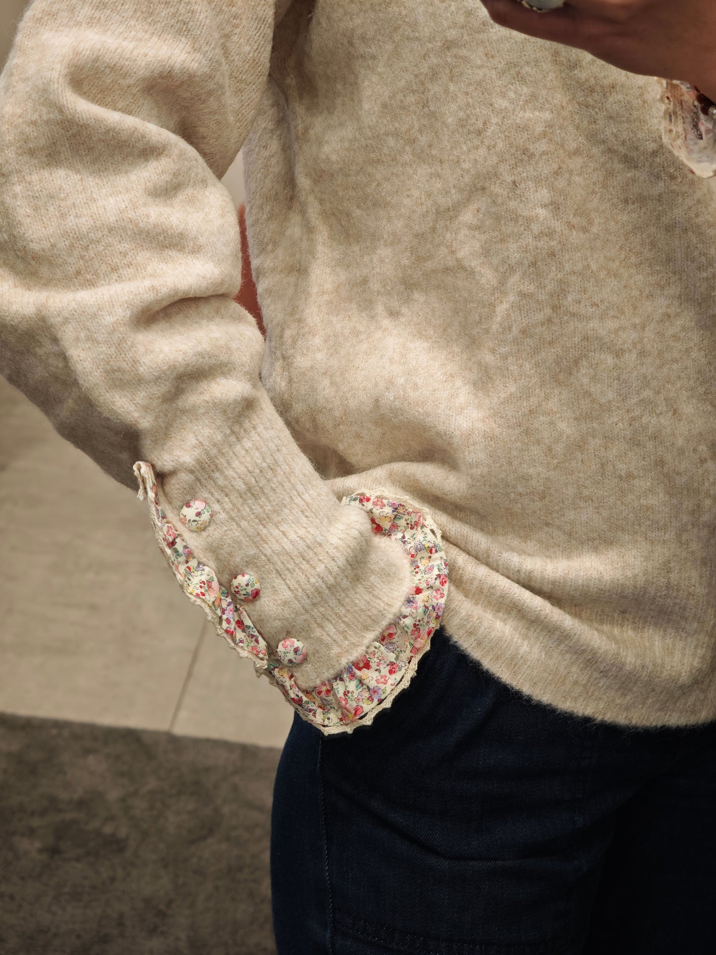 Pull manches fleuries