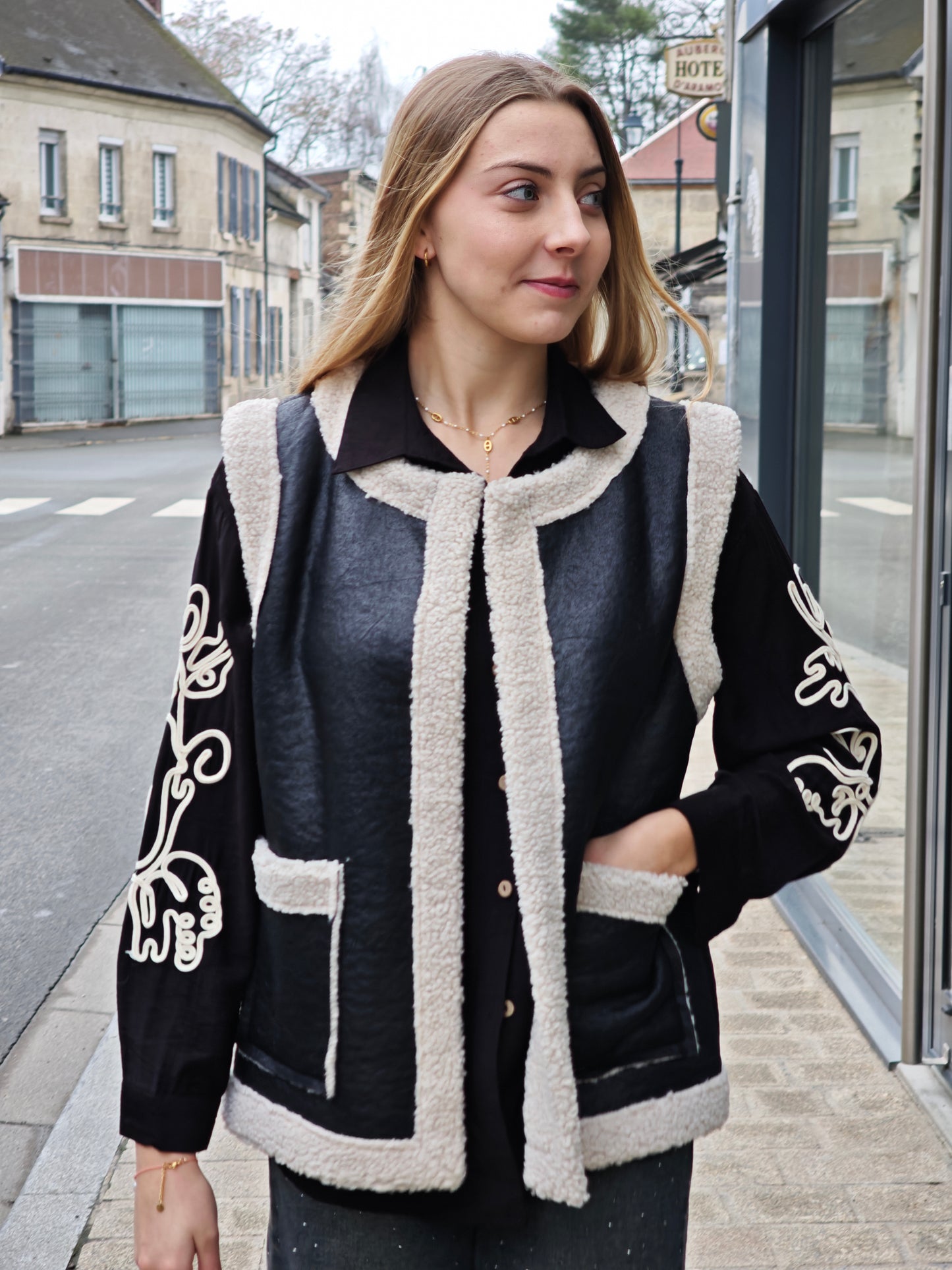 Veste sans manches façon Suédine & doublure sherpa