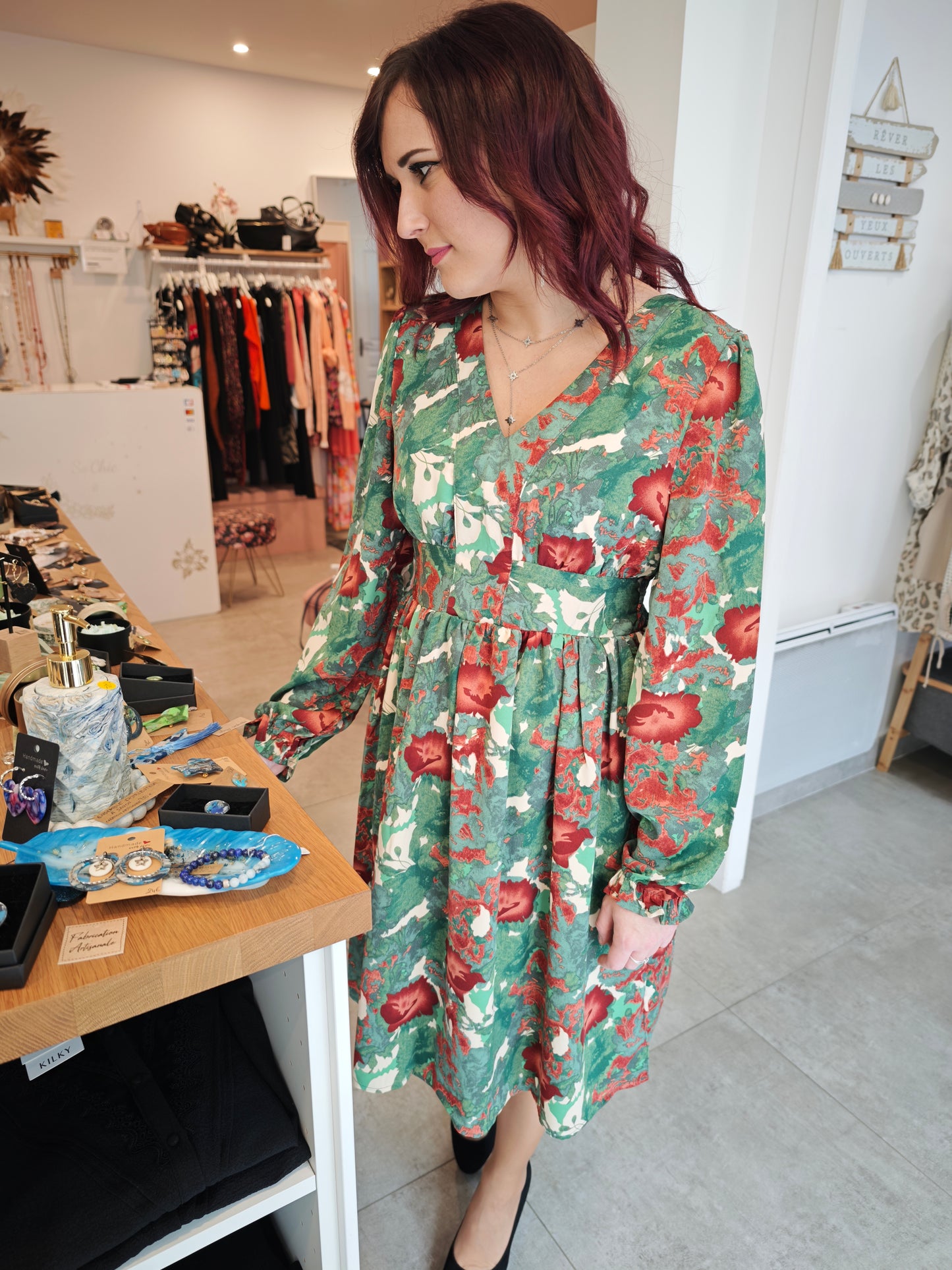 Robe verte et rouge