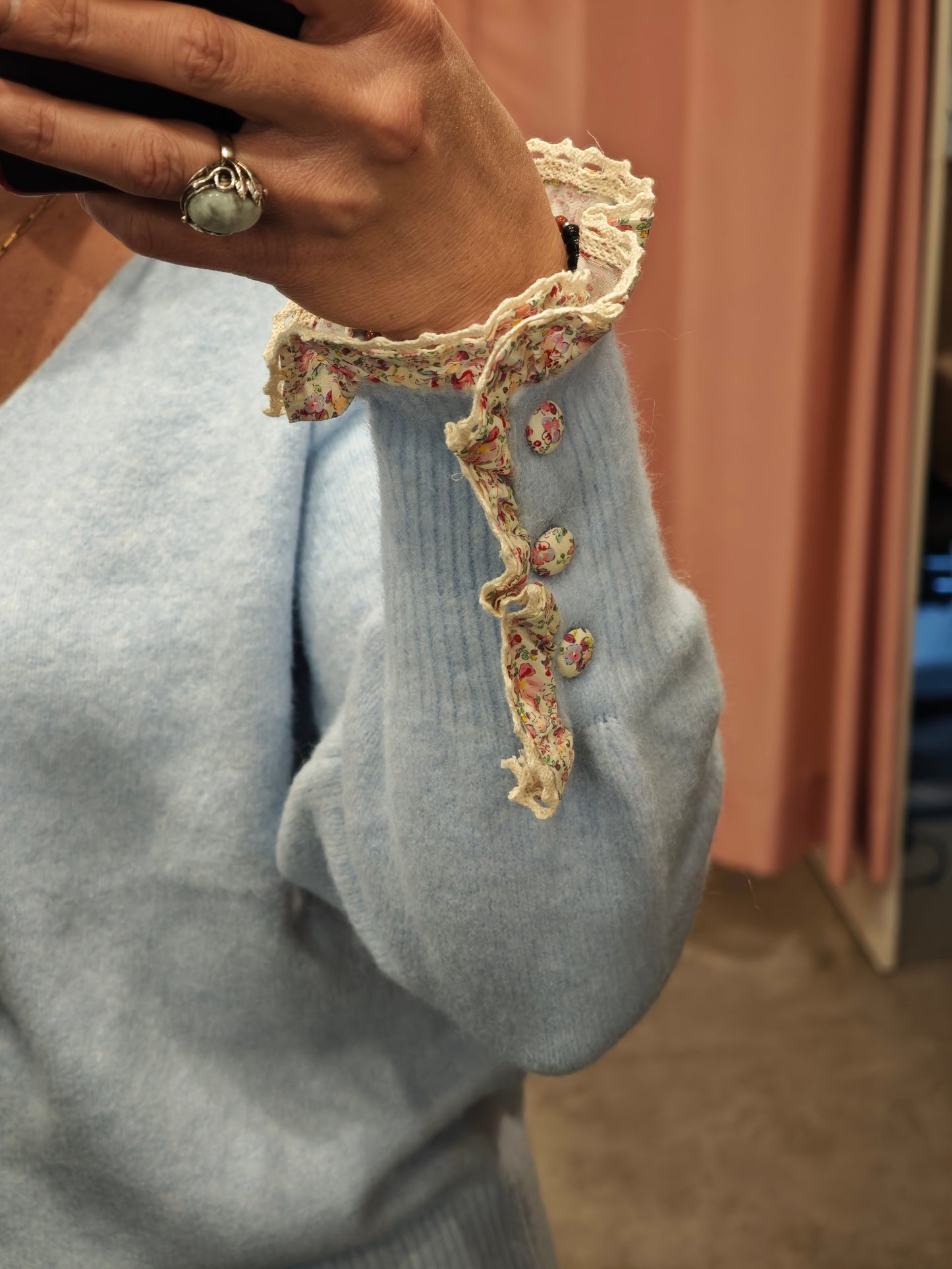 Pull manches fleuries