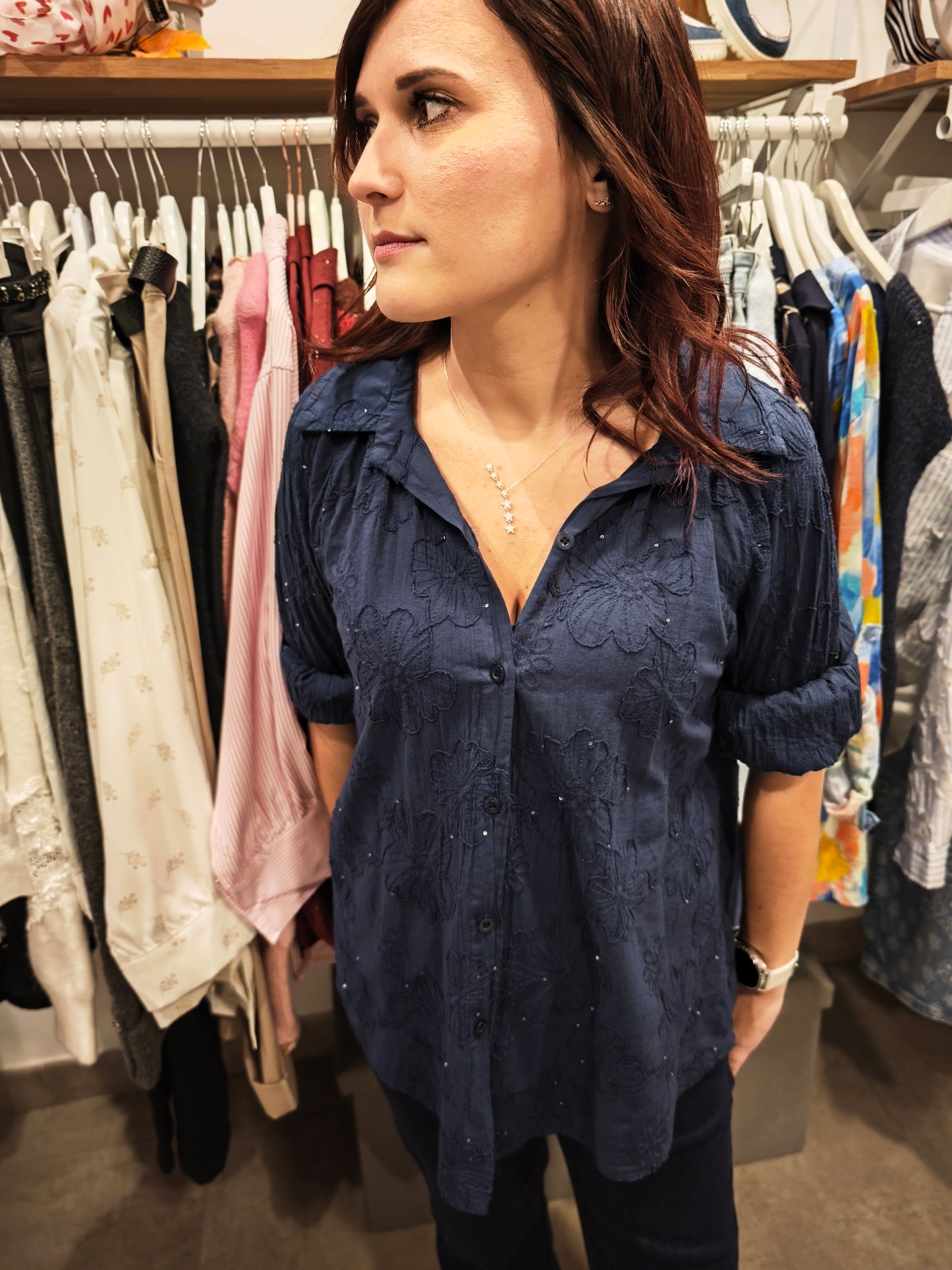 Chemise broderie fleurs différents coloris