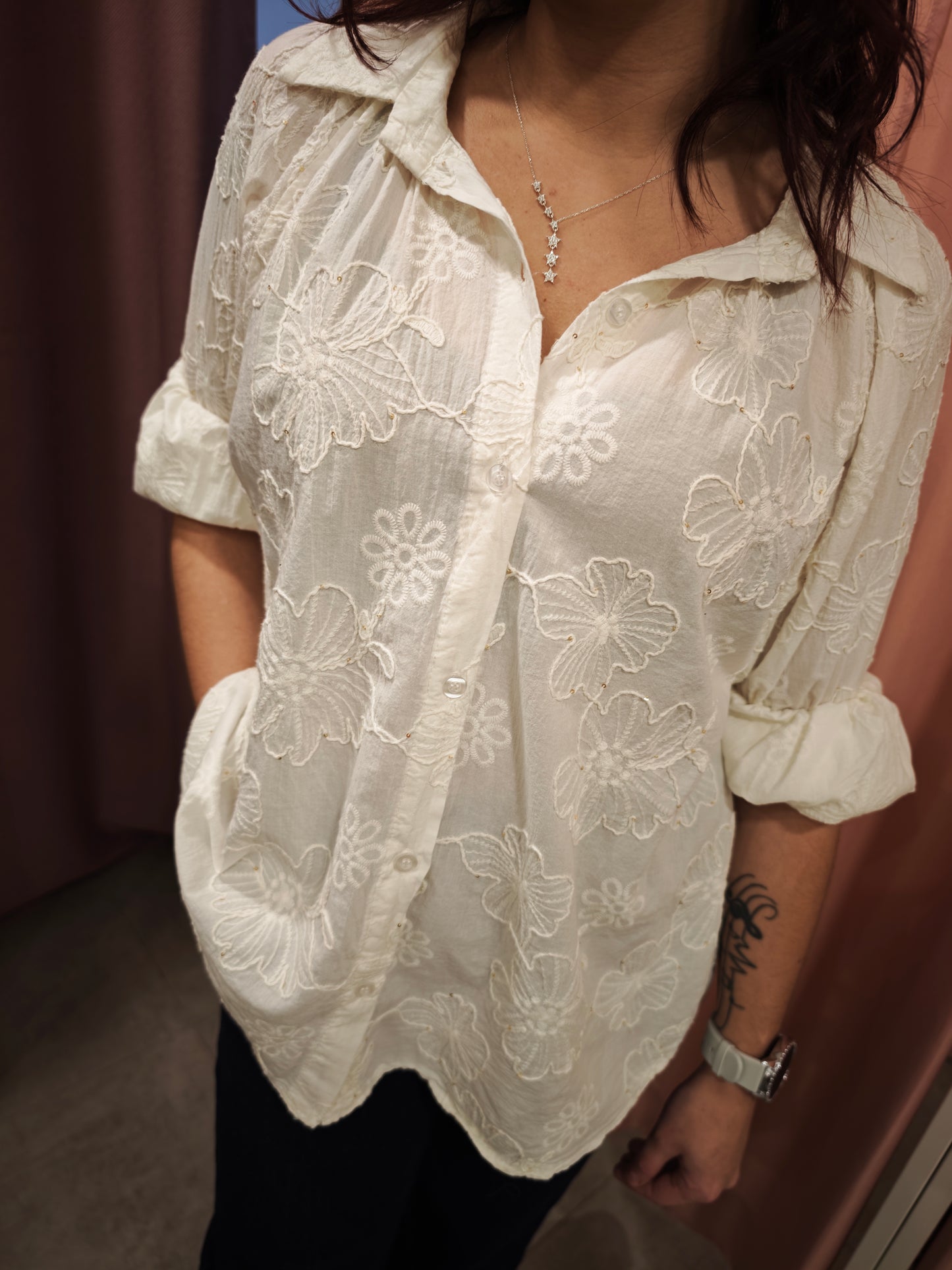Chemise broderie fleurs différents coloris
