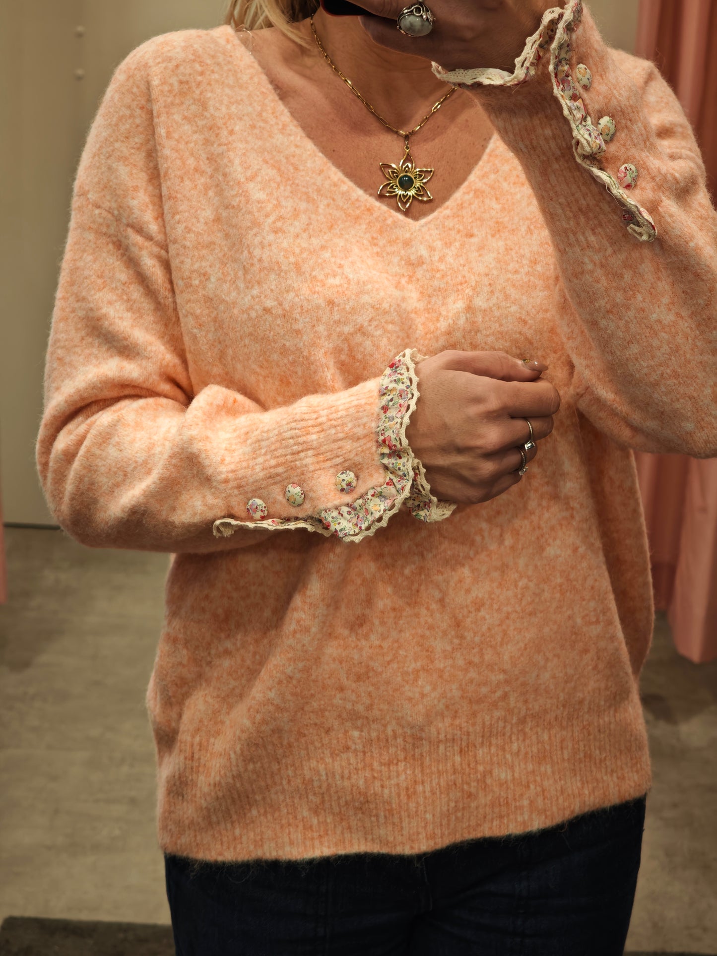 Pull manches fleuries