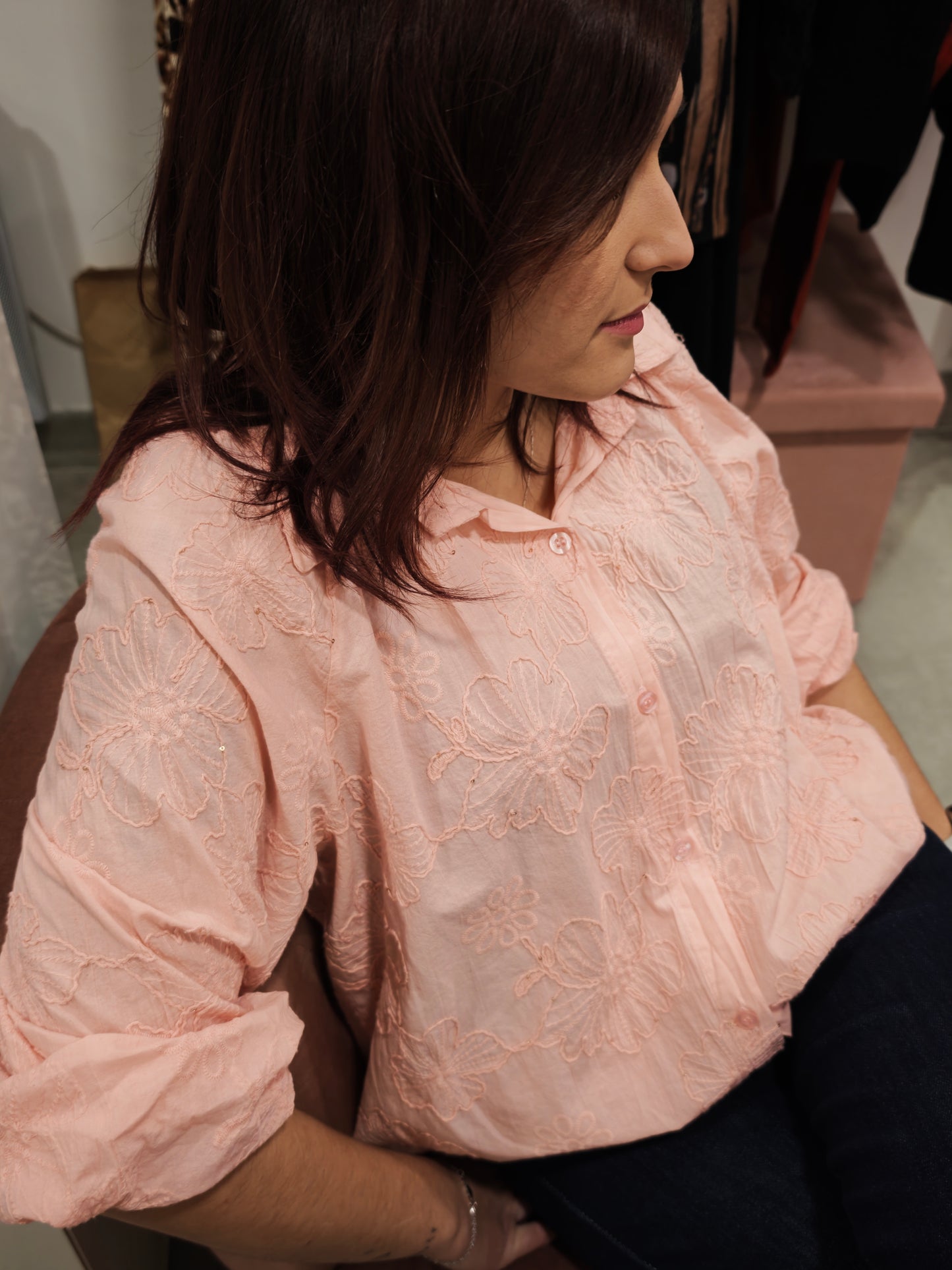 Chemise broderie fleurs différents coloris