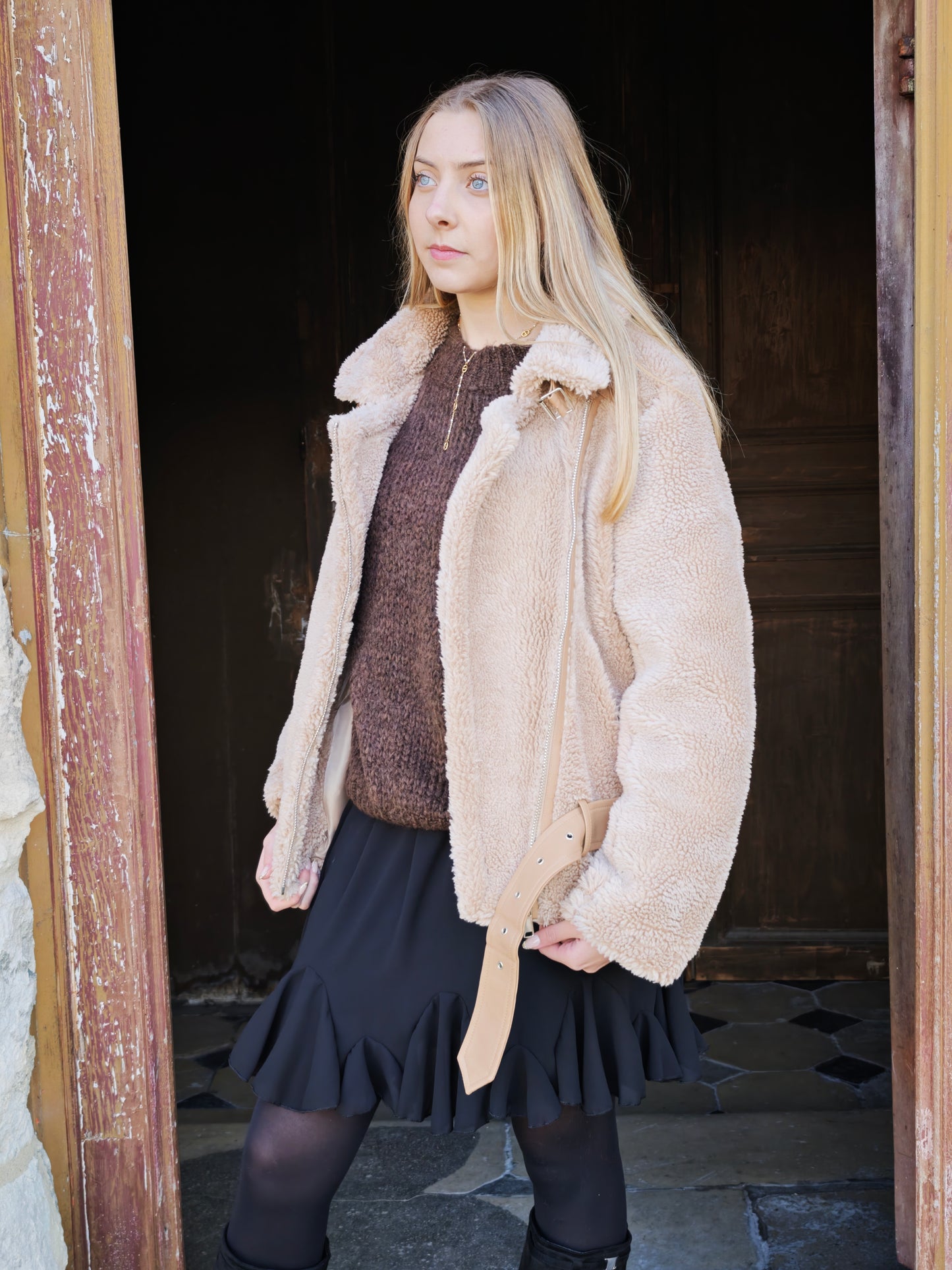 Manteau court moumoute beige